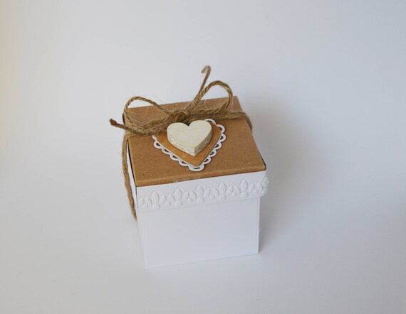 10 x CUORI 5cm variazioni di forme in legno etichette Xmas LOVE CUORI DECOR weddngi