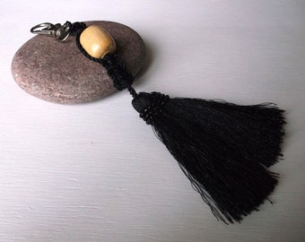 Black bag decoration / Macramé