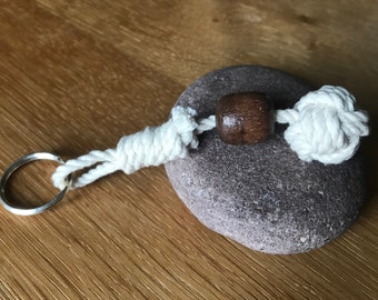 Traditional / navy sail cord key ring