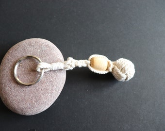 Sailor knot key ring with wooden bead