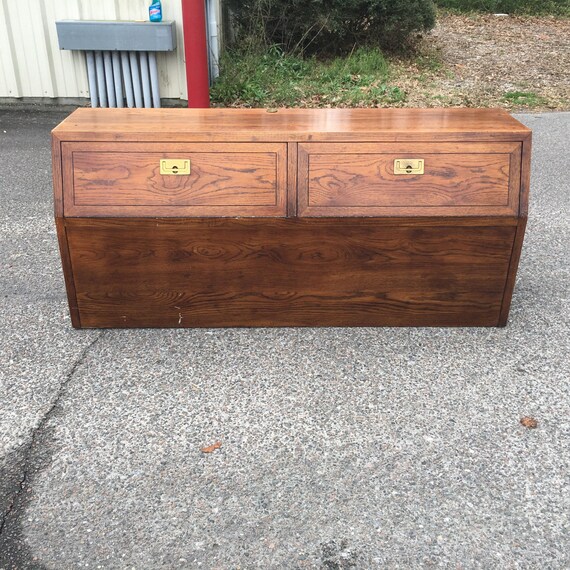 Henredon Scene 1 Campaign Headboard And Platform Bed