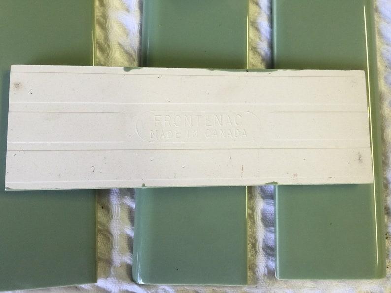 Avocado Green Vintage Midcentury 1960 S Border Wall Tile Image 0