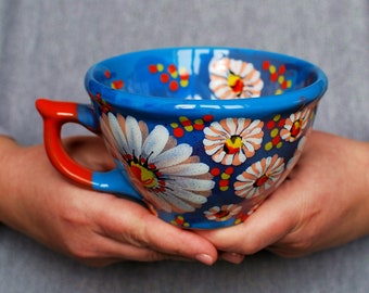 Blumenkeramikbecher, weißer Keramikbecher, blauer Keramikbecher, Mittelgroßer Keramikbecher, handgemachter Keramikbecher, Keramiktrinkbecher, Keramikkaffeebecher