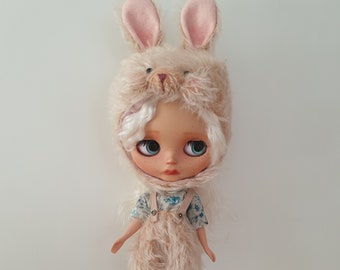 Blythe Bunny Helmet outfit set.