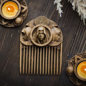 Hekate hair wooden comb for witch Hecate goddess witchcraft female wiccan wicca gaelic druid