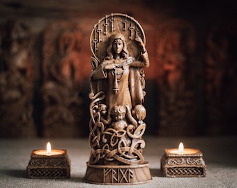 Frigg statue, Friga, Frigga, norse gods, wood carving altar heathen asatru viking god and goddes sculpture wooden scandinavian pantheon