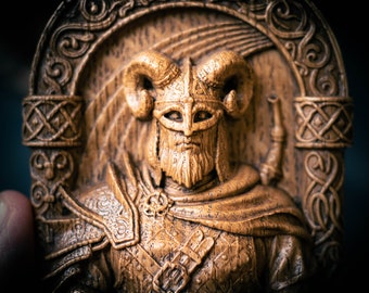 Heimdallr Norse God statue from oak.