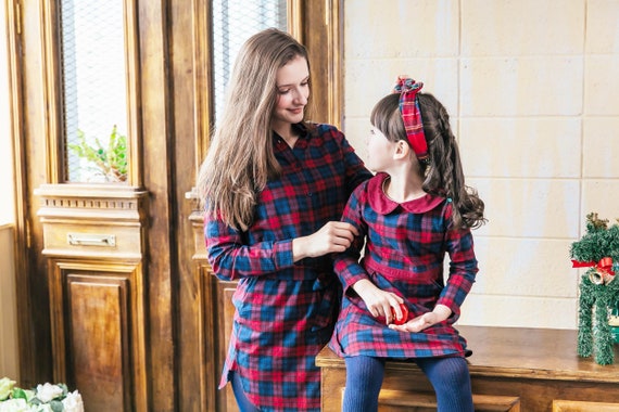 mommy and me matching plaid shirts