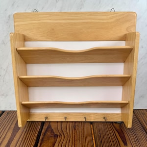 Organizador de correo de pared de madera vintage, perchero para llaves con ganchos, almacenamiento para la entrada.