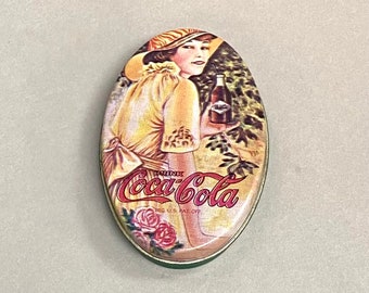 Vintage 1981 Coca Cola Sewing Kit Tin - Advertising - Made in Hong Kong - Made by Giftco