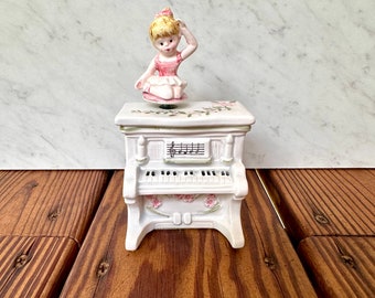 Schmid Girl on Piano Music Box - Vintage 1983 - Plays "Thank Heaven for Little Girls" - No. 340 - Made in Japan - Baby Girl Nursery Room