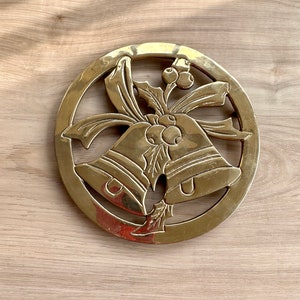 Vintage Brass Christmas Bells Trivet: Holiday Kitchen Decor