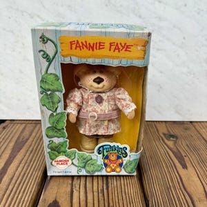 Vintage 1986 Furskins Fanny Faye Poseable Doll - New in Box