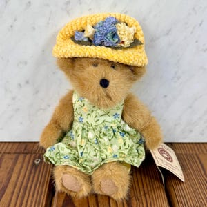 Boyds Bears Rainey Bloomengrows Plüsch-Teddybär, Exklusiv 2003, mit Anhänger