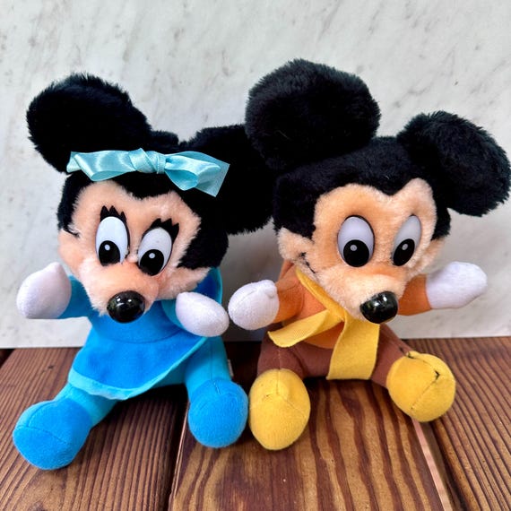 Vintage 1984 Mickey Minnie Mouse Christmas Carol Plush Set