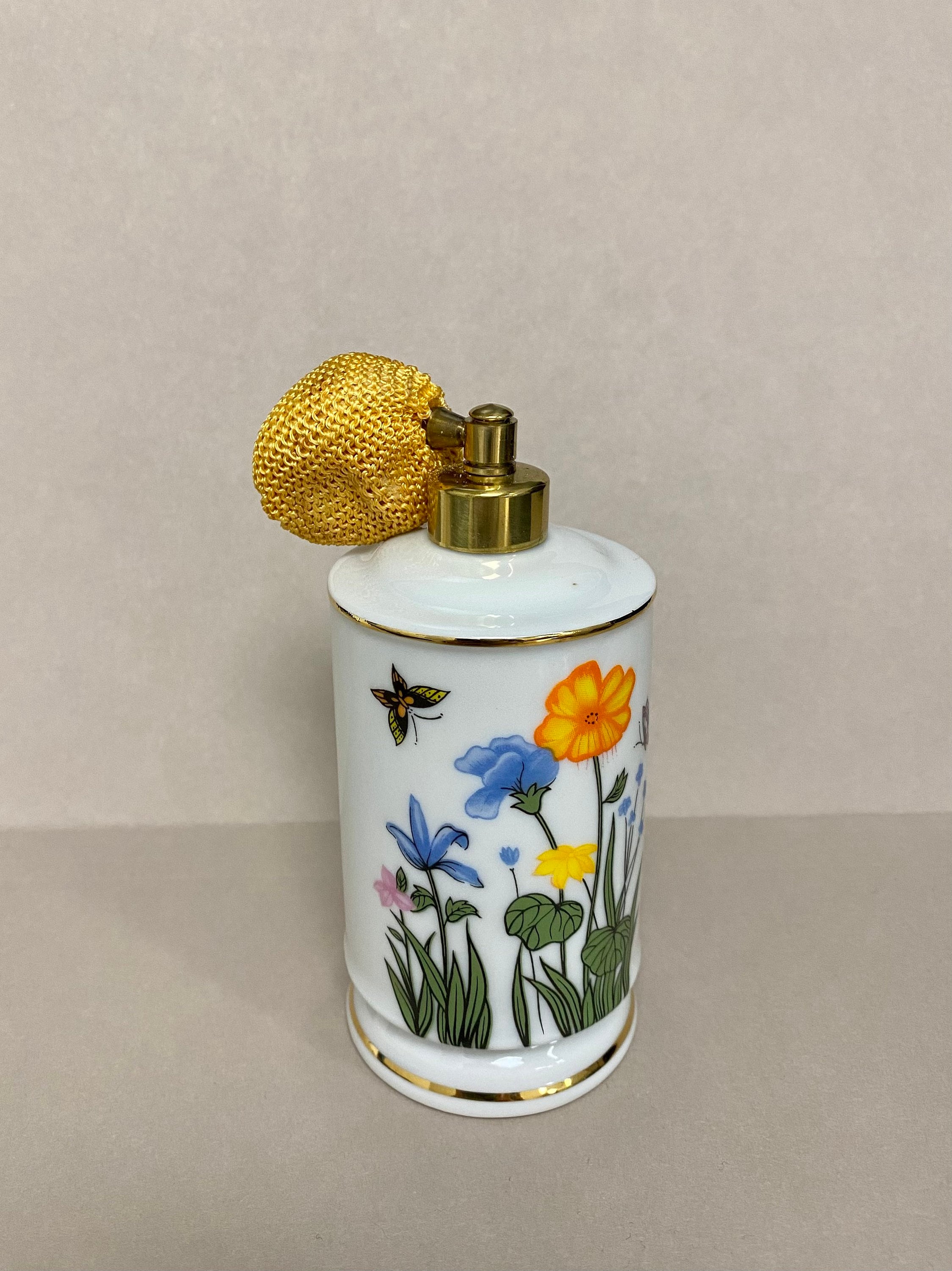 Vintage 1980s Floral Perfume Atomizer Bottle – Andre Richard Japan