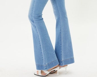 KanCan flare High Rise JEANS hottest style trend light wash groovey hippie bohemian  15/31 slenderizing