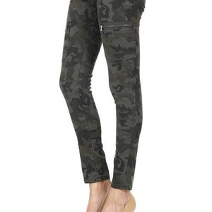 SALE  New KanCan DARK Camouflage denim jeans camo pants reg sizes 0/23 1/24 3/25 5/26 7/27 9/28 11/29  fitted skinny