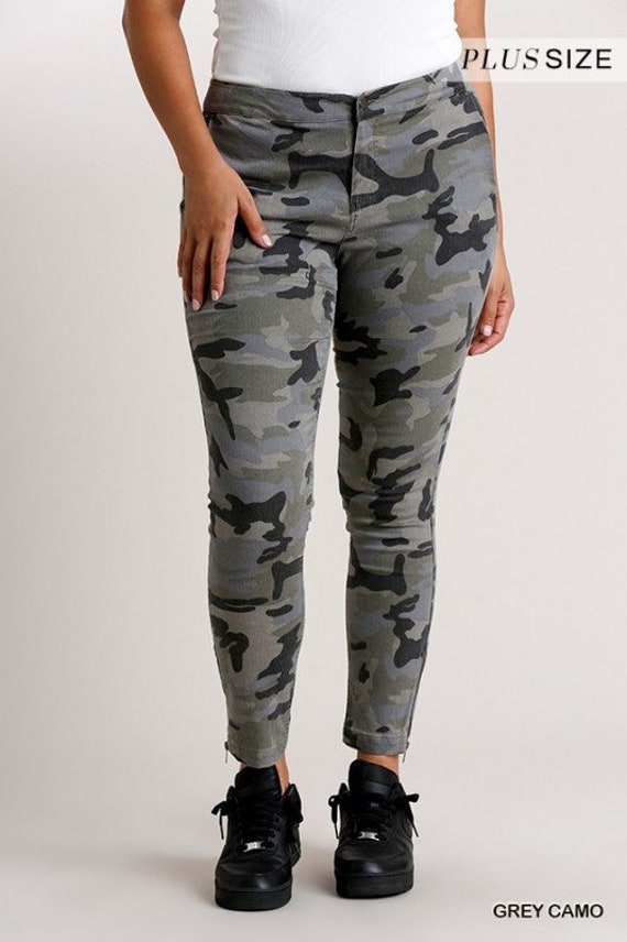 New UMGEE Camouflage Military Pants Jeans Joggers XL-2X Zipper Detail Reg & Plus  Sizes 2-colors 