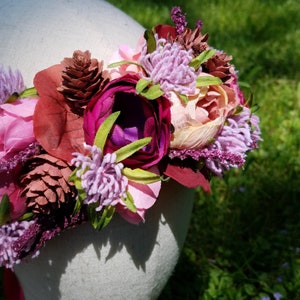 Pink flower and pinecone crown