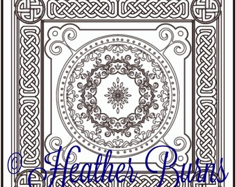 Könnte beinhalten: Eine Schwarzweiß-Malvorlage mit einem keltischen Knotenrand und einem kreisförmigen Mandala-Design in der Mitte. Das Design ist kompliziert und detailliert, mit einer Vielzahl von Wirbeln und Mustern. Der Text "Heather Burns" ist in der rechten unteren Ecke sichtbar.