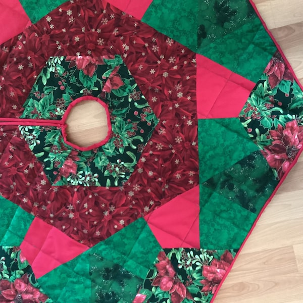 Poinsettia Tree Skirt