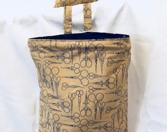 Classic Scissors, Thread Catcher