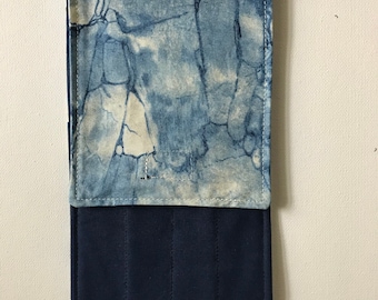 Travel Size, blue swirl theme Crochet Hook / DPN case
