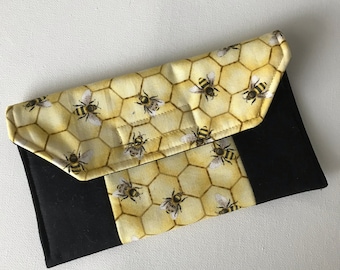 Quilted Eye Glasses Case in bee Print