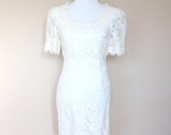 1990s Vintage Eggshell Lace Dress