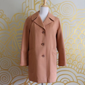 1970s Vintage Tan Trenchcoat