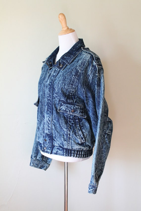 1990s Vintage Acid Washed Denim Jacket - image 3