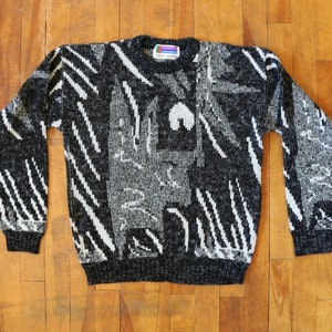 1980s Vintage Abstract White, Black, and Gray Sweater image 8