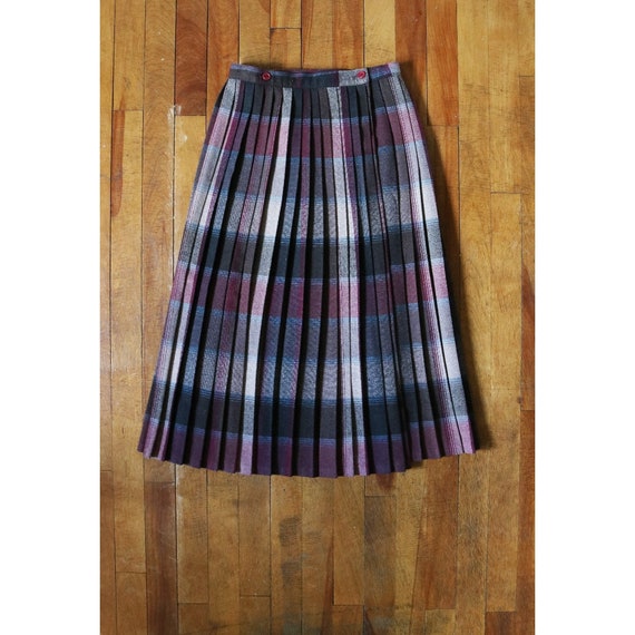 1970s Vintage Pleated Plaid Wrap Skirt - Gem