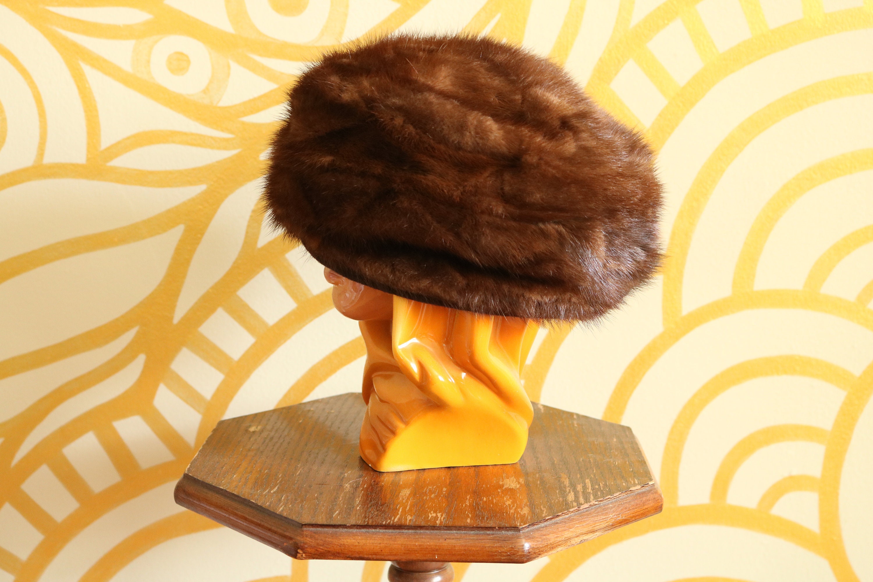 Vintage circa 1940’s mink hat. 1940s Vintage Mink Hat - Etsy main image 2
