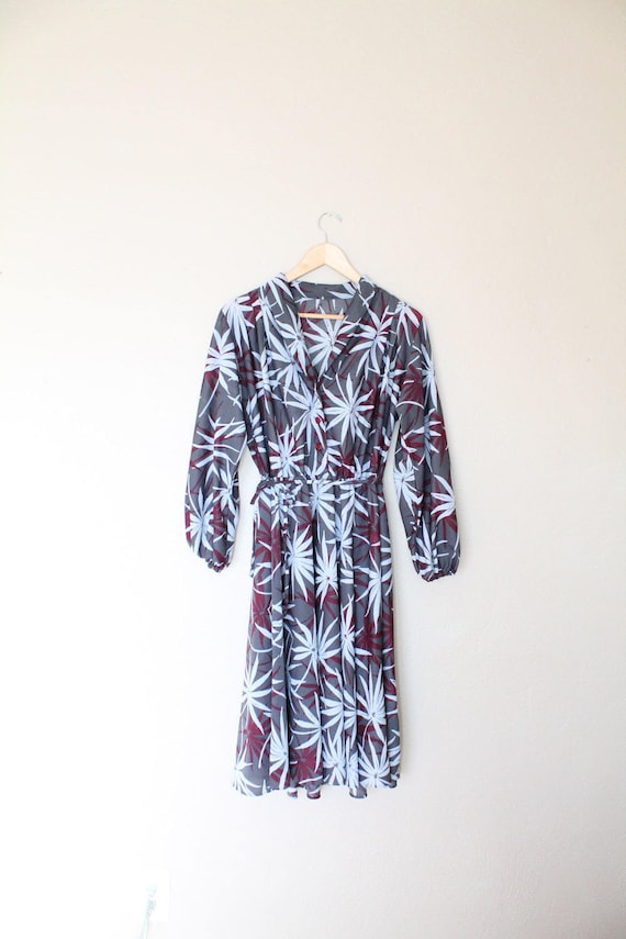 1970s Vintage Palm Leaf Printed Dress