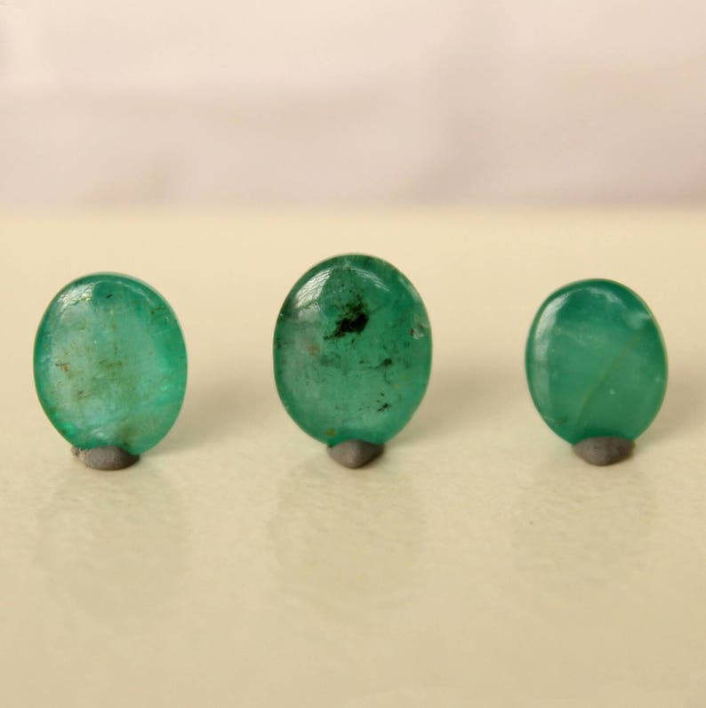 11.93Cts Beautiful Natural Green Emerald Loose Stone Oval Cabochons