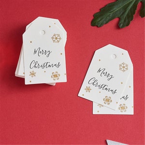 100pcs 45x68mm Noël Kraft Paper Tags pour cadeaux, étiquetage, étiquettes de vente Kraft Paper Handmade Tag Mariages DIY PP115