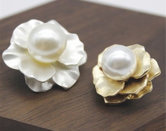 2pcs Lotus Pearl Metal Buttons Flat Plain Plane Gold Shank ,for Shirts Coats Sweaters DIY Crafts YS148