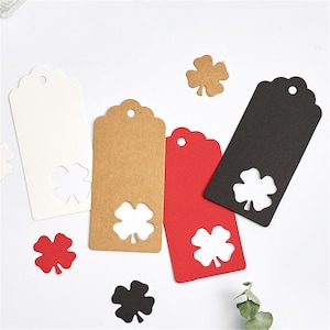 50pcs 45 * 95mm Hollow Out Leaf Kraft Paper Tags pour cadeaux, étiquetage, étiquettes de vente Papier kraft PP041