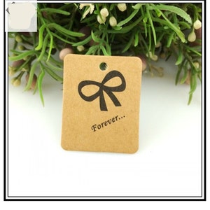 50pcs 30 * 38mm noeud Kraft étiquettes en papier pour les cadeaux, étiquetage, vente Tags kraft papier fait à la main tag mariages bricolage PP108