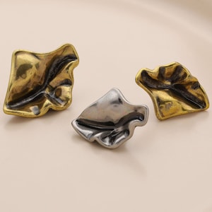 Botones de hoja de metal: manualidades planas y sencillas para hacer tú mismo YO193