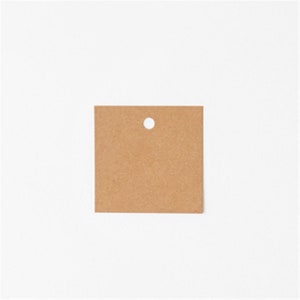 100pcs 60mm carrés Kraft Paper Tags pour cadeaux, étiquetage, étiquettes de vente Kraft Paper Handmade Tag Mariages DIY PP040