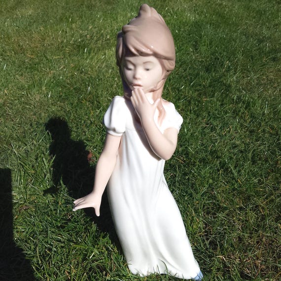 リヤドロ Lladro Nao by Lladro Girl Yawning NAO - Hand Made In Spain By Lladro #561 “Girl Yawning” 8