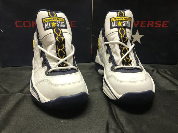 def leppard converse shoes