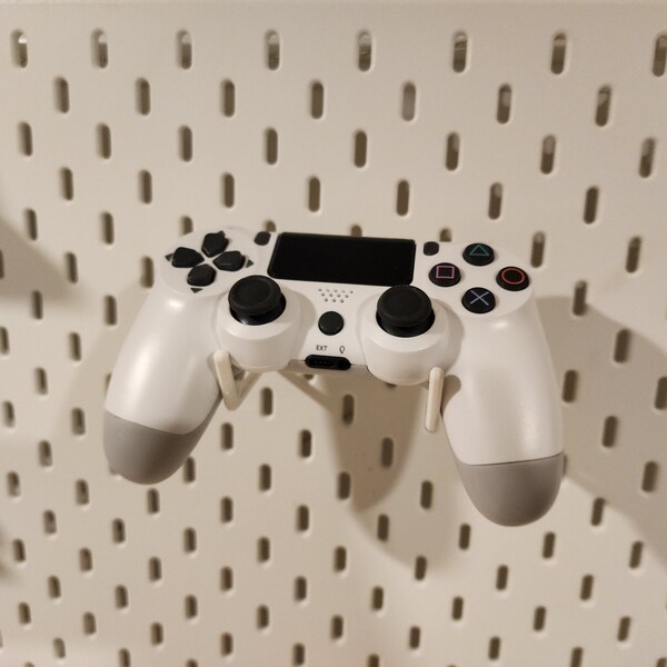 Xbox, PS4, PS5, and Nintendo Switch Pro | Universal Controller Holder for IKEA SKADIS, UPPSPEL or Pegboard