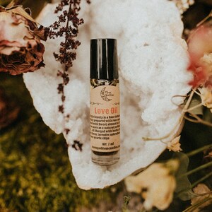 Love Anointing Oil - Rose Infused Oil - Handmade Spiritual Oil - Natural Perfume - Aromatherapy Oil - Ritual Oil - Spell Oil - Come to Me