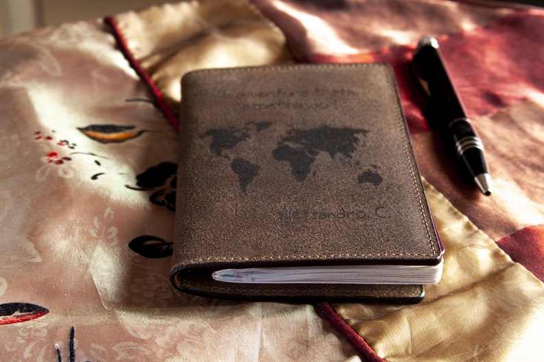 Portapassaporto Con Protezione RFID - Custodia In Pelle PU Per Uomo E Donna, Chiusura Magnetica - Foto 3