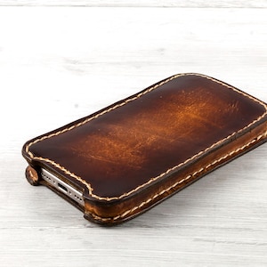 Capa para iPhone 6 a 16 Pro em couro antigo | Fatura Artesanal | Personalizado | Ideia de presente | Estojo para lápis.