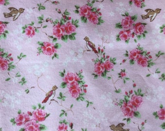 Bundle Remnant Polycotton Fabric 35 cm x 112 cm Small Floral Purple White Flower